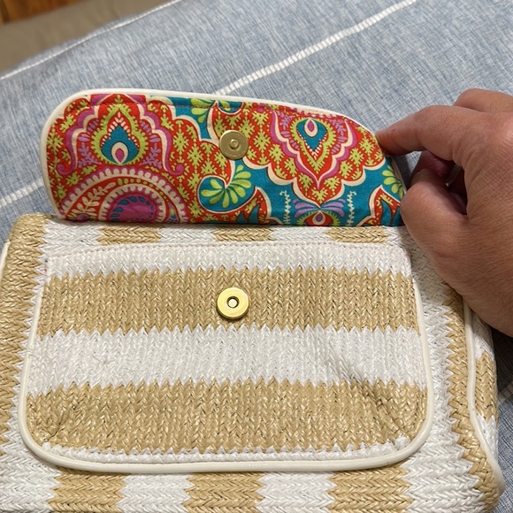 Vera Bradley, beige and white striped clutch with gold tint - Picture 3 of 4